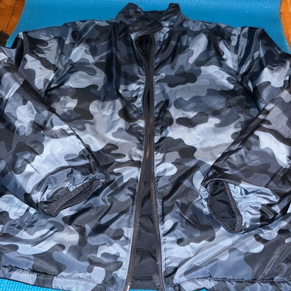 Gap kids reversible Puffer jacket. Size Large 10-12 - Picture 1 of 2
